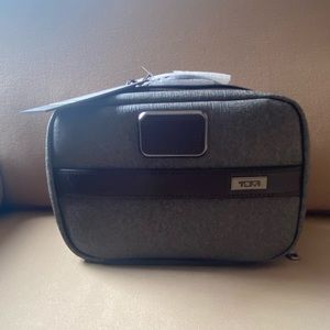 *SOLD* TUMI TOILETRY BAG